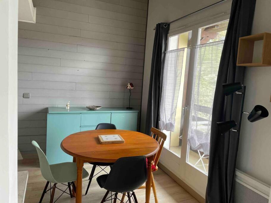 Appartement Charmant - Ла-Фу Экстерьер фото
